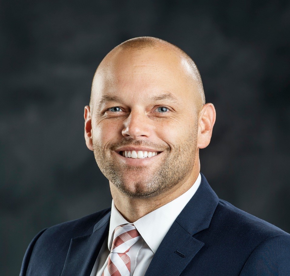 head shot of Christopher Bounds